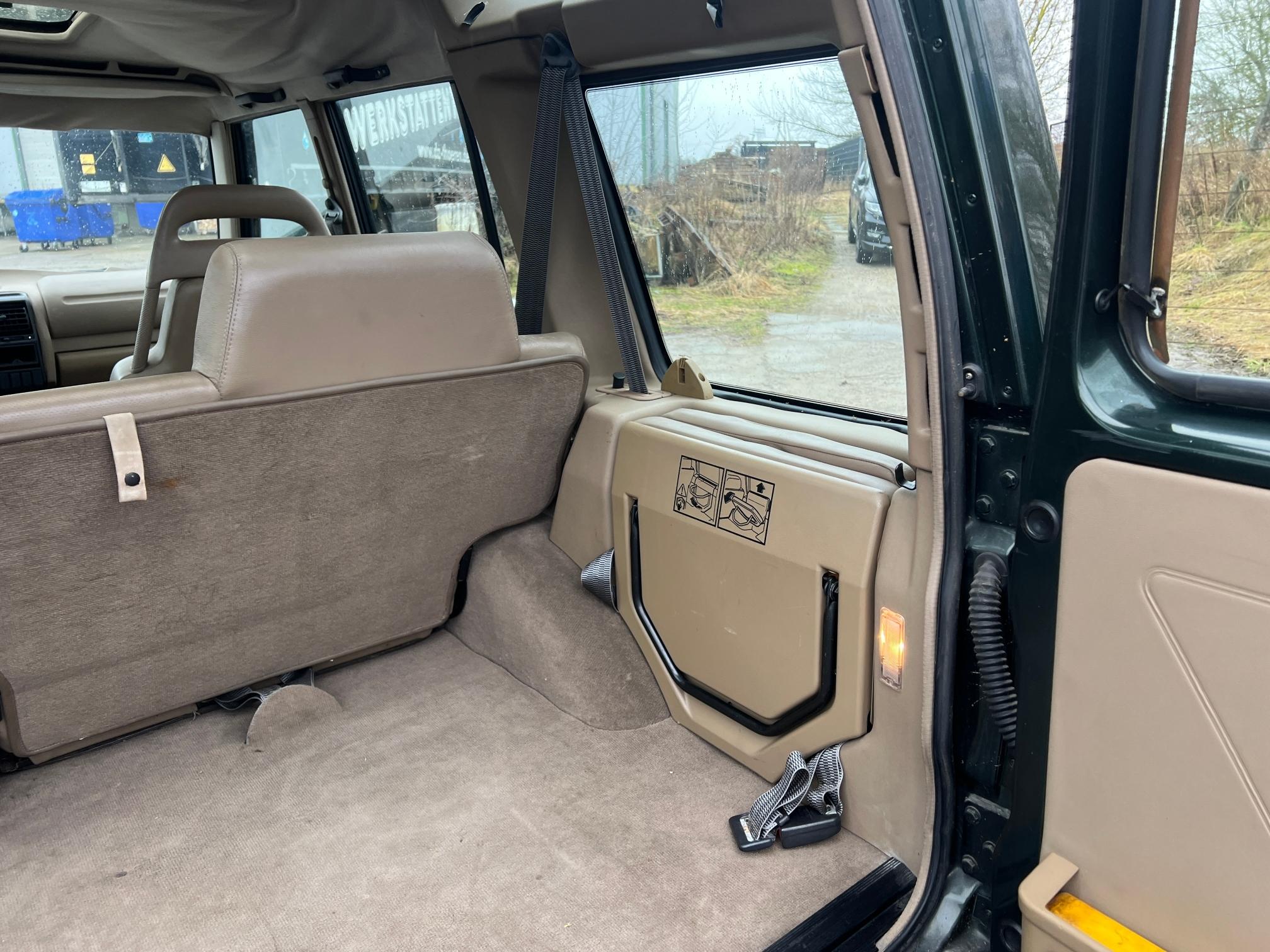 Land Rover Discovery 4