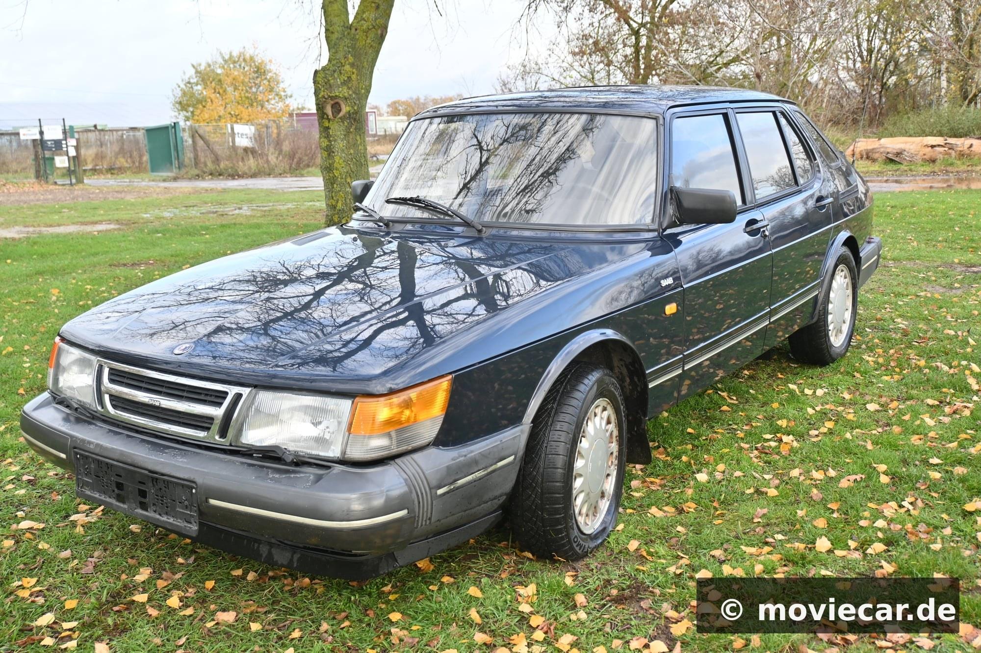 Saab 900
