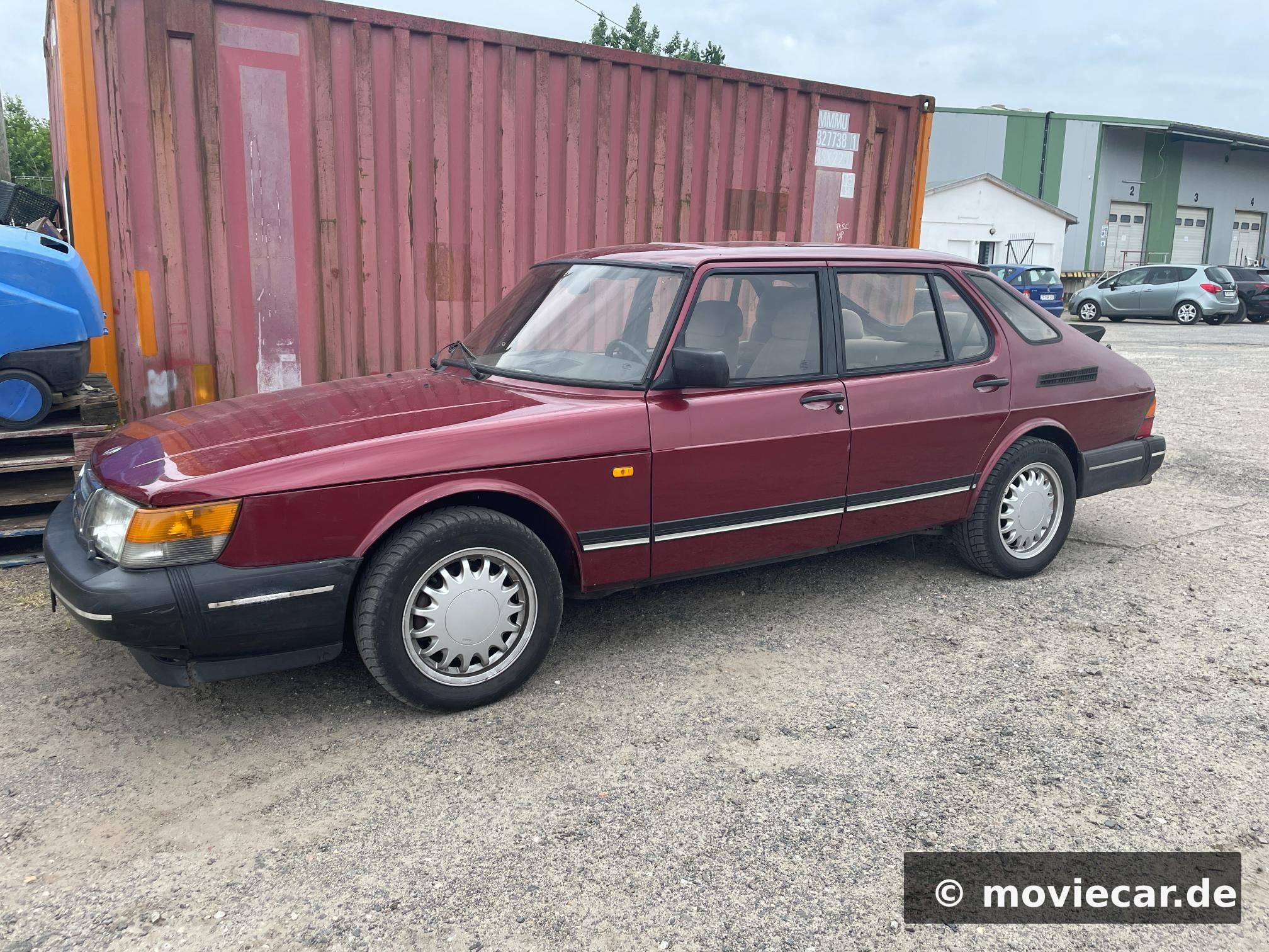 Saab 900
